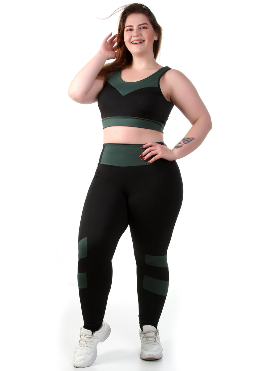 Conjunto fitness Plus Size Preta com cortes Verde (top+calça)