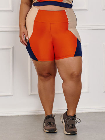 Bermuda Fitness Brilhosa Plus Size